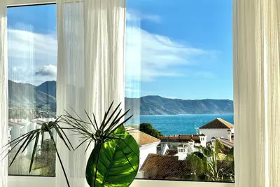 Image de Panoramic views of the sea and Nerja in the center!