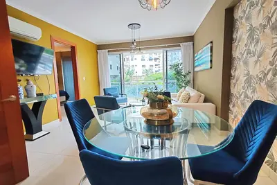 Image de 2br Luxury Sunshine Apt 5 +Bonus
