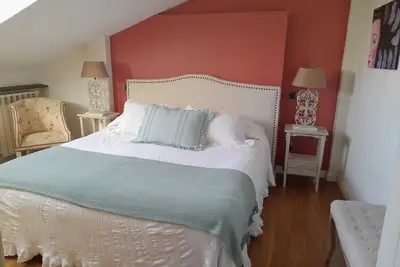 Image de Chambre 'Doble Especial - Los Cipreses' avec piscine partagée, Wi-Fi et climatisation