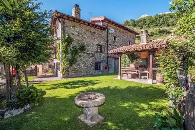 Image de Maison de campagne \"El Serenal\" avec vue sur les montagnes, terrasse privée et Wi-Fi