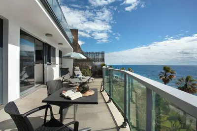 Image de Appartement \"Original Wave House\" avec vue sur la mer, Wi-Fi et climatisation