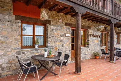 Image de Appartement 'Ortografía' avec vue sur les montagnes, terrasse privée et Wi-Fi