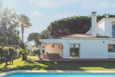 Image de Villa 'Alemania Urbanizacion Roche' avec piscine privée, Wi-Fi et climatisation