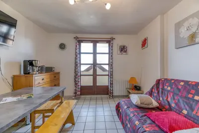 Image de Appartement 'Granges 5 Studio' avec vue montagne et balcon