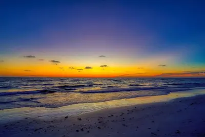Image de Luxury Beachfront Irb condo with awesome sunset views.