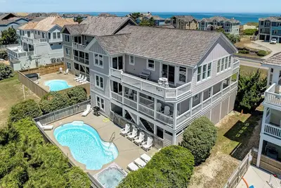 Image de Cloud Nine | 975 ft to the beach | Private Pool and Hot Tub