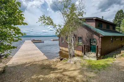 Image de Together House - Boat House - cottage on Mooselookmeguntic Lake
