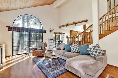 Image de Modern Luxury Retreat - Sacred Stone Big Bear