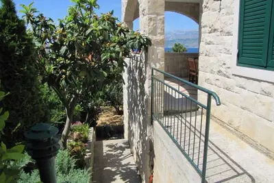 Image de Appartements Family (115351-A1) - Postira - île de Brac