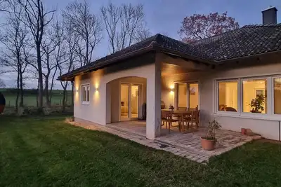 Maison de vacances 'Q1' avec terrasse privée, jardin privé et Wi-Fi