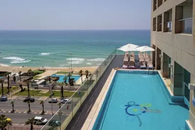 Image de 907go to Bat Yam balcony, sea ​​view. Free parking