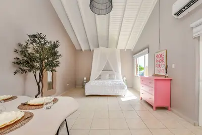 Beautiful studio Palm near the sea with pool