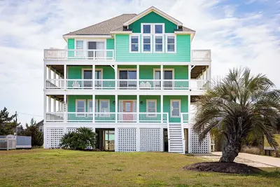Image de Ocean views! New Hot Tub! Elevator! Pool! Game Rm!