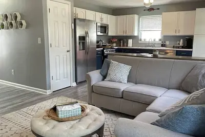 Image de Pet-Friendly Home & Fenced Yard