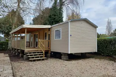 Mobil-home 6 \/8 Personnes de 2024 neuf. \nAvec 3 chambres et 1 Sdb. \nTerrasse.