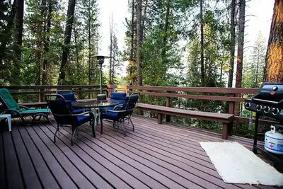 Image de The Hillside Hideaway Unique Mix Of Retro & Modern - Steps to Pool, Food & Golf