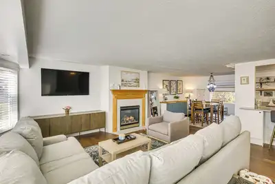 Image de Family Home w/ Games & Fenced Yard in South Ogden
