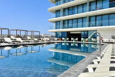 Image de Mercury Suite Bright w/Pool access by ArcoBnb