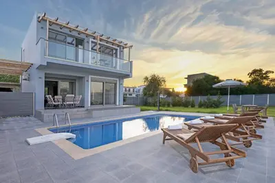 Image de Villa 'Rhodes Sea No 1' avec vue sur la mer, Wi-Fi et climatisation