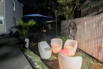 Image de Charming 2-bedroom Apartment in East Orange with WiFi and Ac