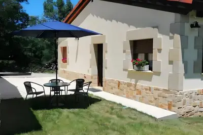Image de Maison de campagne \"El Aterpe 1\" avec vue sur les montagnes, terrasse privée et Wi-Fi