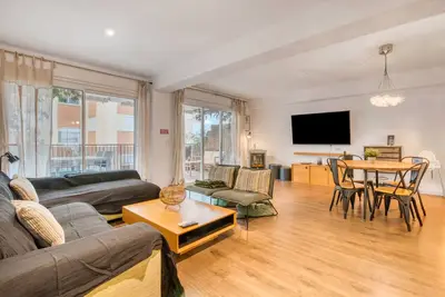 Image de Appartement 'Ximoapartments' avec balcon, Wi-Fi et climatisation