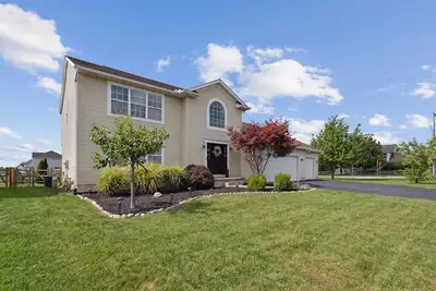 Image de Spacious 4-bedroom house in charming Perrysburg with WiFi and Ac