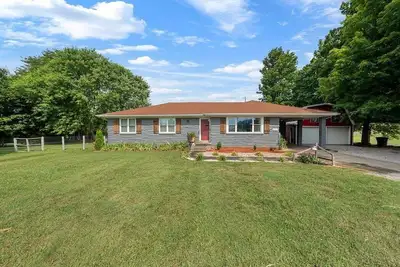 Image de Charming 3-bedroom house \"Cavern\" with tons of amenities in Cave City.
