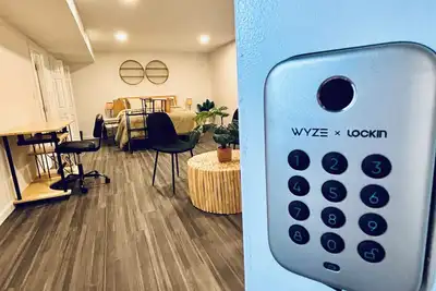 Image de Paradise Themed Bedroom Suite w Garage Parking & Private Entrance-Chattanooga