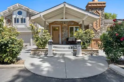 Image de Gorgeous house located in Walnut Creek: 3bd & 2ba, fully stocked kitchen, & more