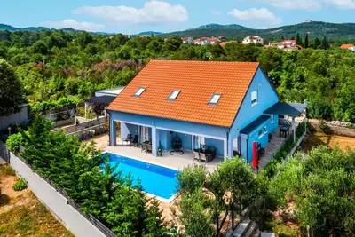 Image de Superbe maison de 6 chambres Ă Bilice