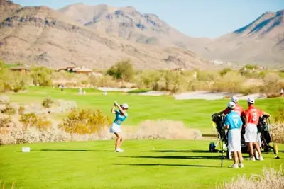 Image de Large 3 Bedroom in Central Scottsdale w/ Pool, Clubhouse, Fitness Room and More…