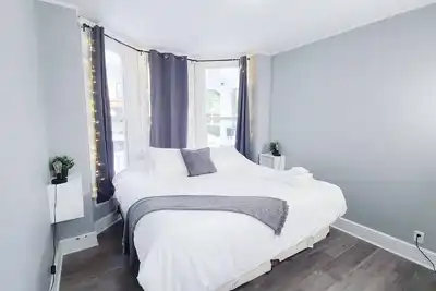 Image de Pet Friendly 2 Bd Apt w/backyard near Downtown