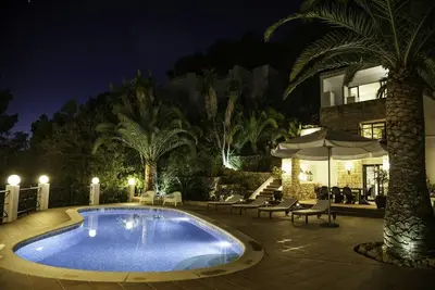 Image de Belle villa avec piscine