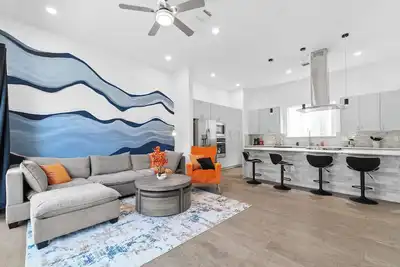 Image de Spacious 3bd Family Home - Garage, Deck, Laundry