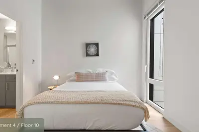 Image de The Ultimate Lincoln Park Group Getaway