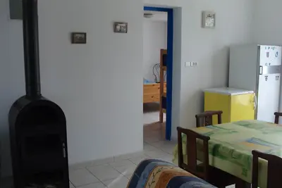 Image de Maison individuelle, dans un jardin clos, endroit calme, prox. forĂŞt et mer