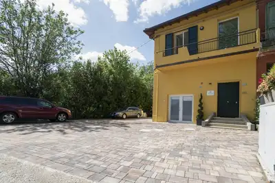 Image de Casadelfalegname-Noce-Loft with bathroom-kitchen, 4 beds
