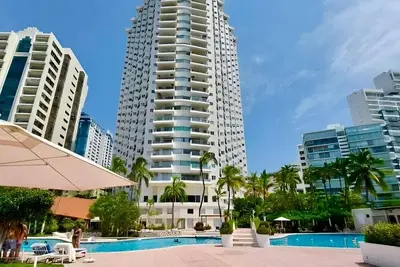 Image de Spectacular beachfront apartment