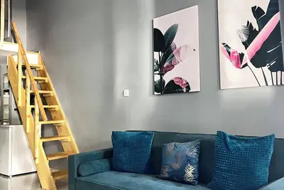 Image de Modern loft near the sea
