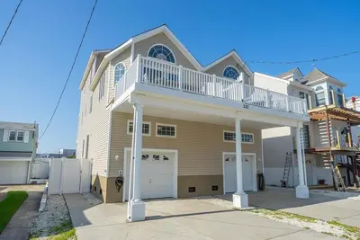 Image de Pet Friendly, 5 Bedroom Home in the Heart of Sea Isle City