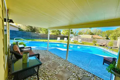 Image de Spacious Pool Home near Rainbow Springs!