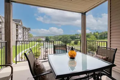 Image de Caddy Corner Condo, large 2 Bd/2ba Golf Pool Elevator
