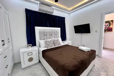 Guest-friendly 5bd villa with basketball court and private pool