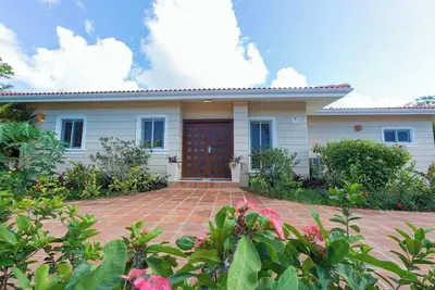 Spend the winter in a warm villa with private pool under the Caribbean sun