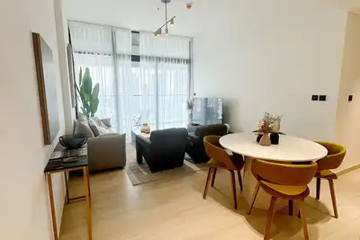 Image de Luxury 2 bedroom Condo- Prime Location \nBrand new, City Veiws