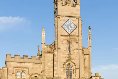 Pass the Keys | Historic 2Bed Chapel in Central Warwick