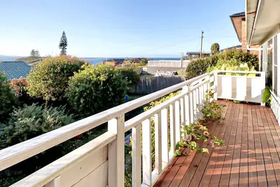 Image de Stunning Retreat with Ocean Views