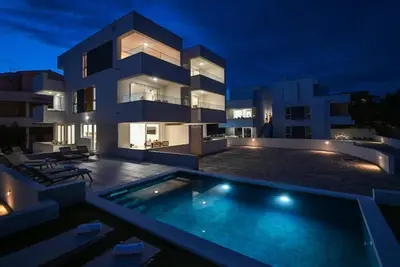 Image de Apartments for 10 with Pool
