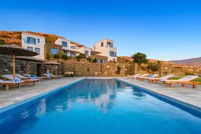 Image de Très grande Villa \"sur la plage\"  en 4 maisons - Très Grande piscine